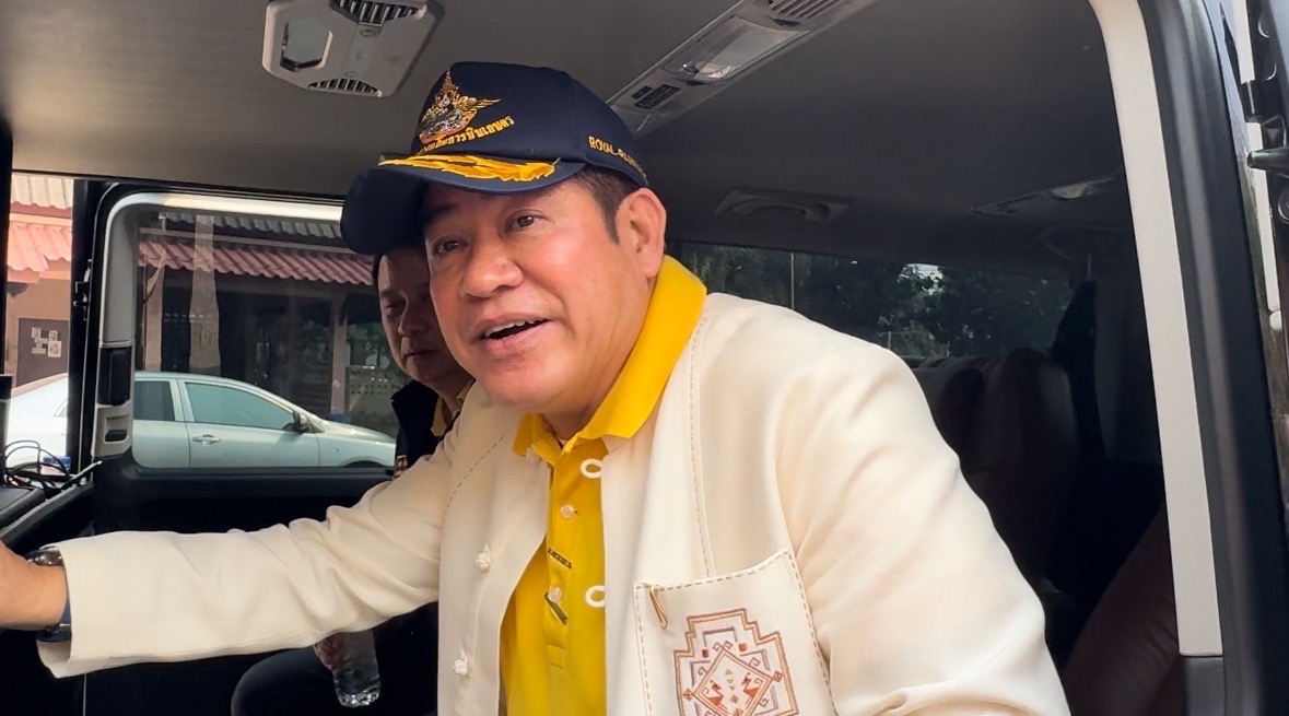 “ธรรมนัส” ยันลงพื้นที่เชียงใหม่ พร้อม “ทักษิณ” เป็นภารกิจกษ. ไม่หวั่นถูกโยงการเมือง ยกอดีตเจ้านายเก่าเป็นคนเก่ง