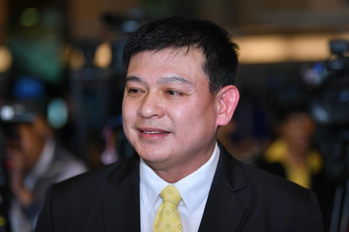 “สิระ”โชว์ปิดเว็บพนันออนไลน์ ตบหน้า”ดีอีเอส”โวย ไร้คนจัดการ ปล่อยให้มอมเมาคนไทย 