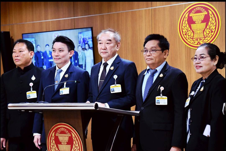 วิกฤตศรัทธา สปสช.! กมธ.สธ.วุฒิฯ จี้รับผิดชอบปมค้างจ่าย รพ.รัฐทั่วประเทศ ส่อขาดสภาพคล่องหนัก แฉซ้ำ "คลินิกชุมชนอบอุ่น" มีทุจริตหลายร้อยล้าน
