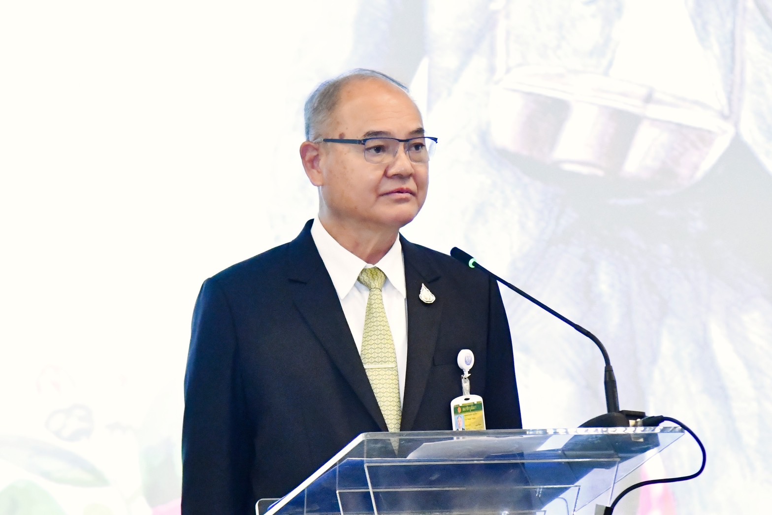 วุฒิฯจัด "น้อมรำลึกพ่อหลวงไทย ร่วมใจเชิดชูวัฒนธรรม"  "สิงห์ศึก" หนุนส่งเสริมให้คนไทยทุกช่วงวัยประพฤติดี มีศีลธรรม