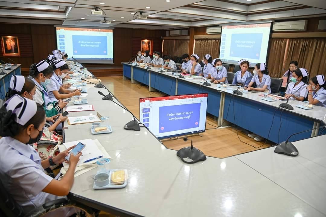 สสจ.กาญจน์ มอบหมายกลุ่มงานทรัพยากรบุคคล สนง.สธ. จัดการประชุมอบรมพยาบาลวิชาชีพและผู้สำเร็จการศึกษาใหม่