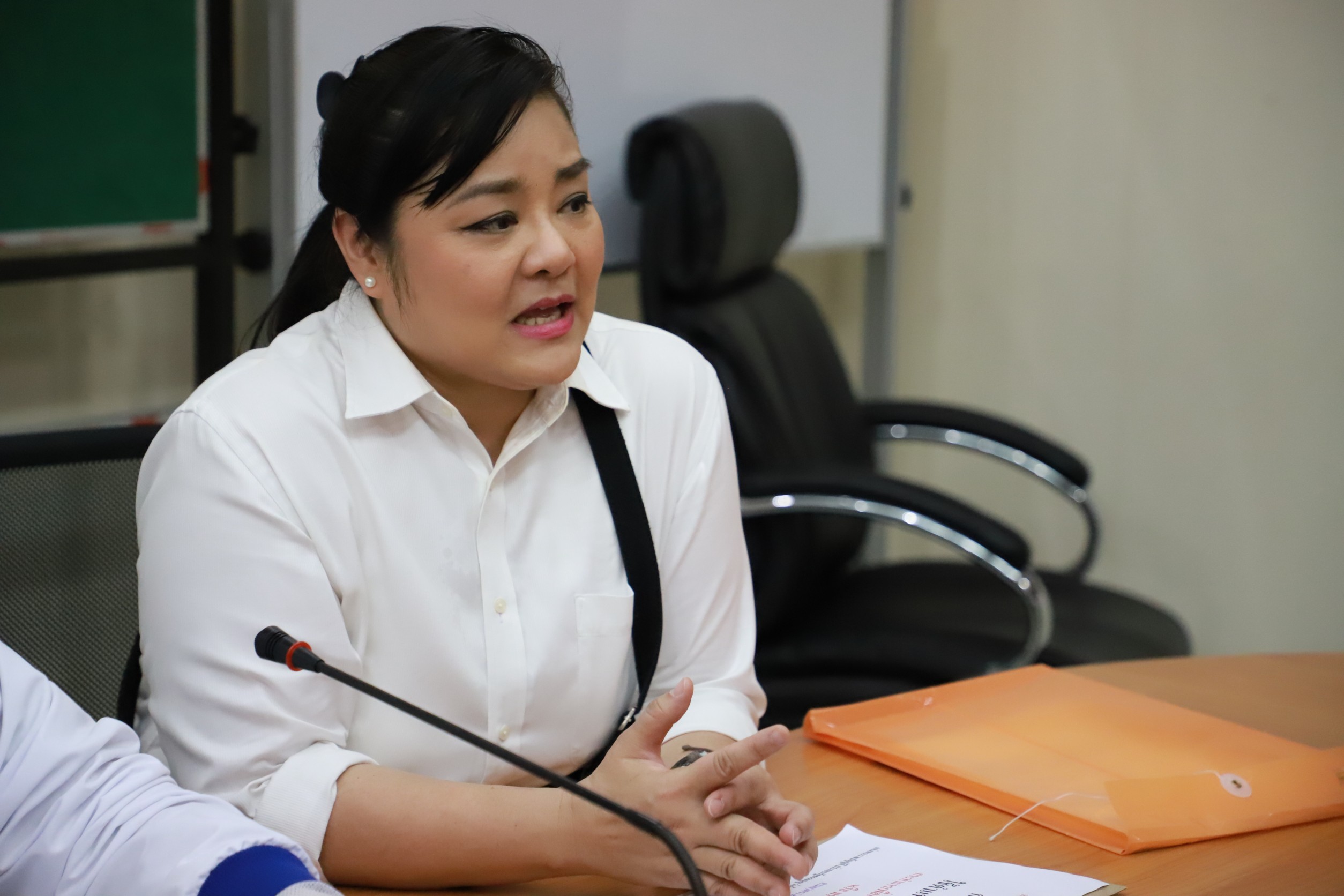 “ลีลาวดี”สลดใจพบผู้กักตัวถูกเพื่อนบ้านรังเกียจ ขาดอาหาร ขาดรายได้
