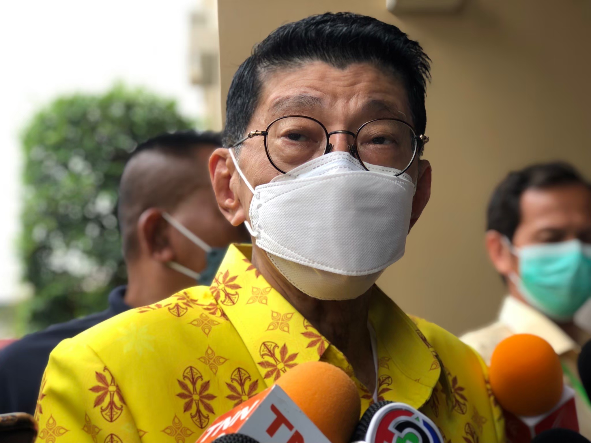 "วิษณุ" เผยรบ.ตั้ง "คณะกก.กลาง" พิจารณากฎระเบียบบังคับใช้ ควบคุม "กัญชา กัญชง" ระหว่างรอกฎหมาย ชี้ออก "พรก." ได้หากเข้าข่ายจำเป็น 