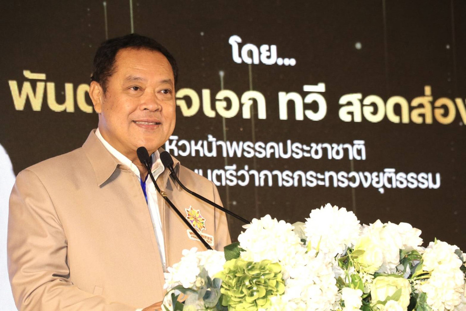 'ทวี สอดส่อง' มองแก้ปัญหายาเสพติดต้องสกัดเส้นทางจากประเทศเพื่อนบ้าน-เล็งคุมปลูกกัญชากระท่อม