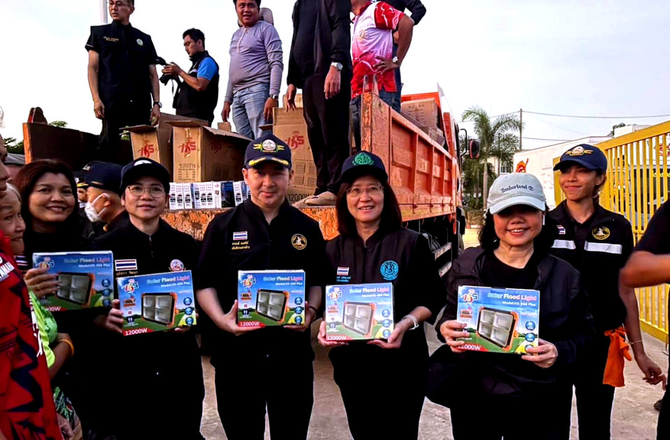 อธิบดีกรมการข้าวร่วมคณะ “รองนายกฯธรรมนัส” ลุยหาดใหญ่ Big Cleaning หลังน้ำลด