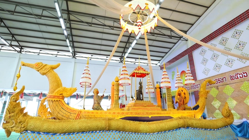 ขอนแก่นเปิดให้ชมเทียนพรรษาแท่นบุษบกบนเรือสุพรรณหงส์ เนื่องในเทศกาลวันเข้าพรรษา 