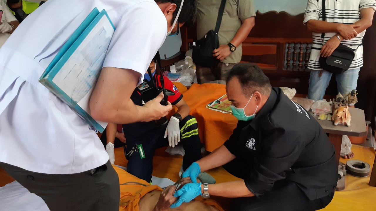 หลวงตาป่วยอาพาธโรครุมเร้า​  ผูกคอดับคากุฏิวัดดังย่านท่าพระ