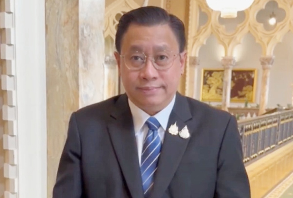 "จักรภพ"เผยรมว.ต่างประเทศไทยอยู่ยูเอ็นแล้ว ลั่นทหารว่าก็กันไปการทูตก็เต็มสูบ