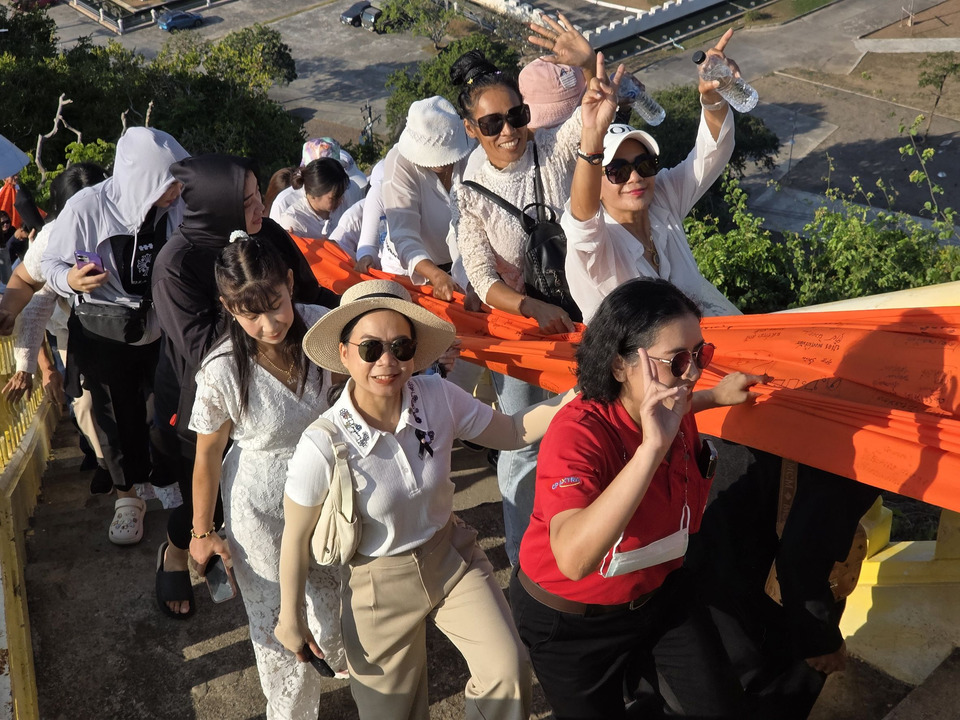 รับปีใหม่ 2569 สายบุญ-สายเที่ยวแห่ขึ้นเขาช่องกระจก ห่มพระ รับพร ชมวิวเมืองสามอ่าว 360 องศา สุดตระการตา