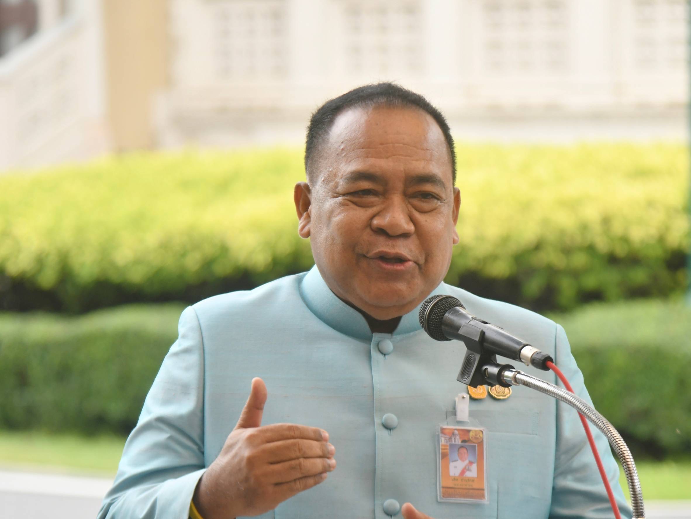 "นริศ" ยันไม่มีการเมืองใน ปชป.หลังองค์ประชุมล่ม แจงไม่ได้เกี่ยวโหวตนายกฯ ชี้จะเป็นรบ.หรือค้านต้องเลือกหน.พรรค