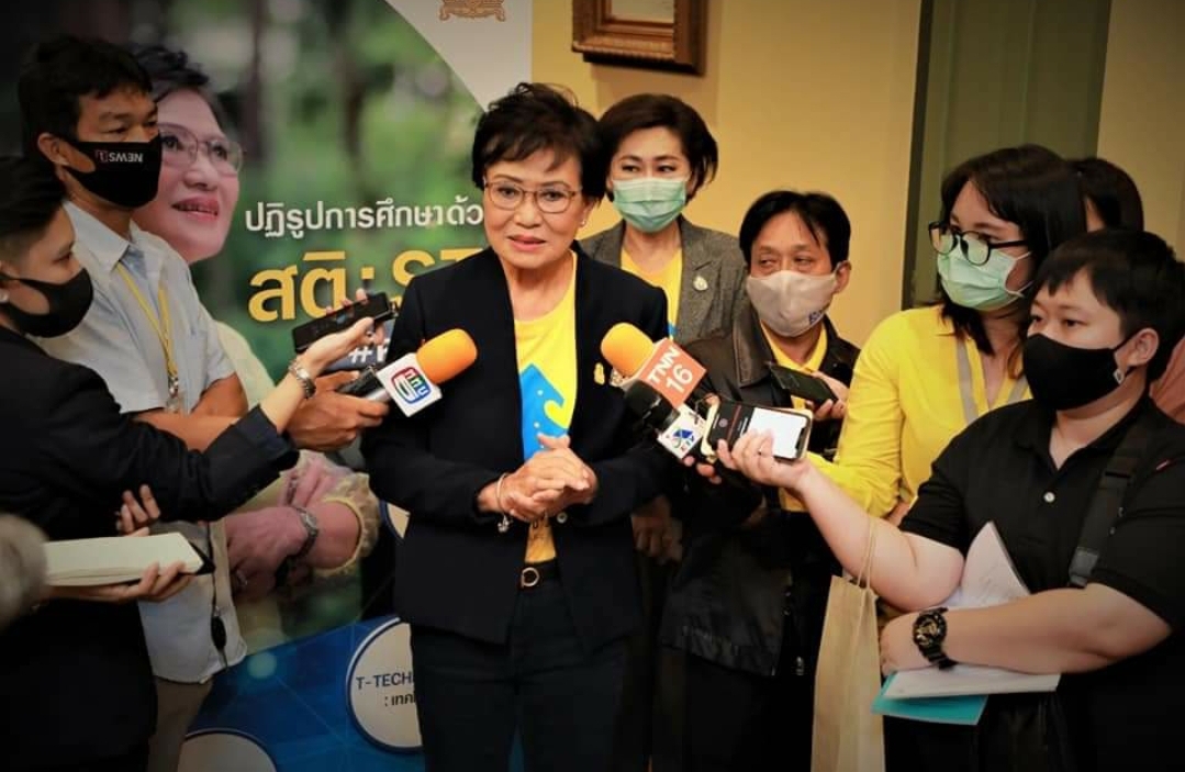 "ปชป."ไม่ปรับครม.ลดแรงกระเพื่อมภายใน"คุณหญิงกัลยา"มั่นใจได้ไปต่อ นั่ง"รมช.ศธ."ตามเดิม
