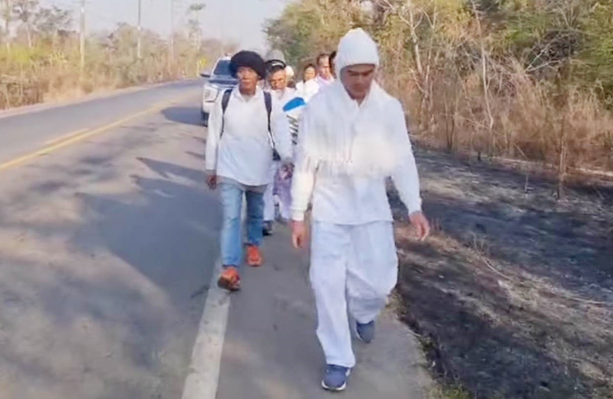 ‘ลุงพล’ งานเข้าอีก!! ทนายดัง จี้ตรวจสอบจัดเดินเรี่ยไรแสวงบุญไปวัดพระธาตุพนม