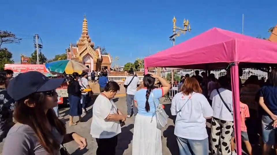 ประชาชนแห่กราบไหว้ ศาลหลักเมืองสระบุรี เสาร์แรกของปี ขอพรเสริมสิริมงคล ครอบครัวมั่นคง รับศักราชใหม่