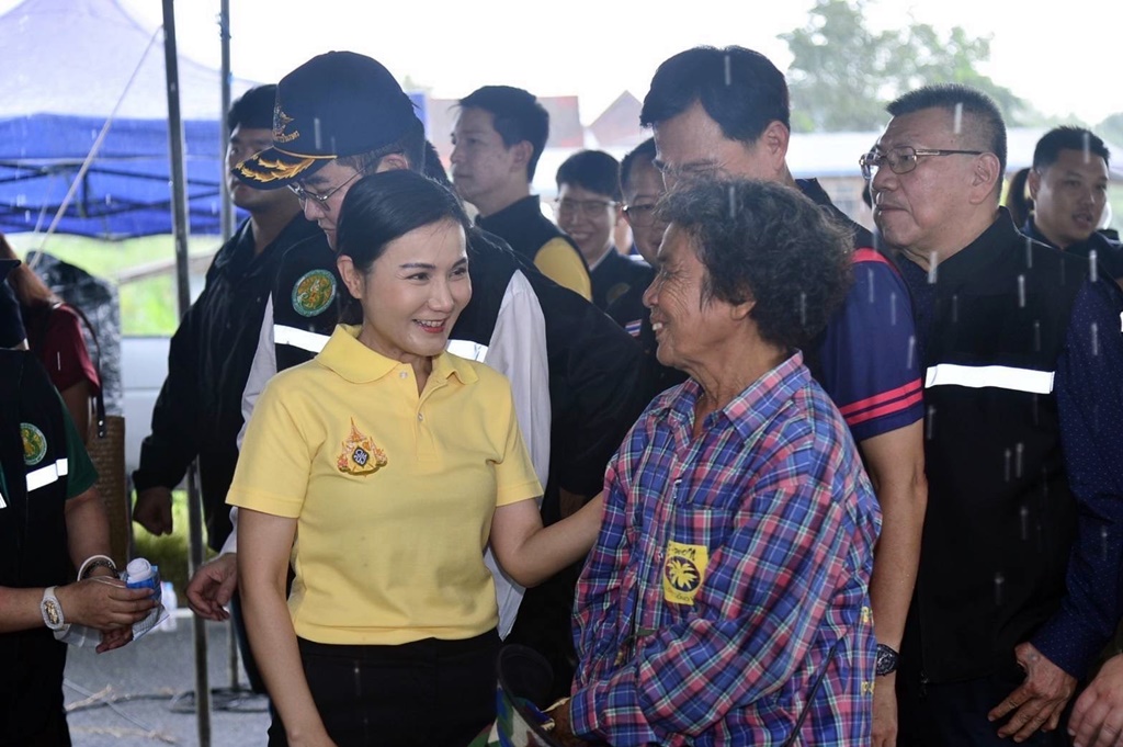  3 รมต.เกษตรฯ ลุยตรวจน้ำท่วมอยุธยา สั่งกรมชลฯ เร่งช่วยเหลือลดผลกระทบพี่น้องประชาชน