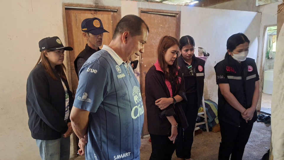 ผู้ว่าฯ พังงา สั่งช่วยครอบครัวเปราะบาง 11 ชีวิต ตะกั่วป่า เร่งดูแลเด็ก ผู้สูงอายุ และผู้ป่วยติดเตียง
