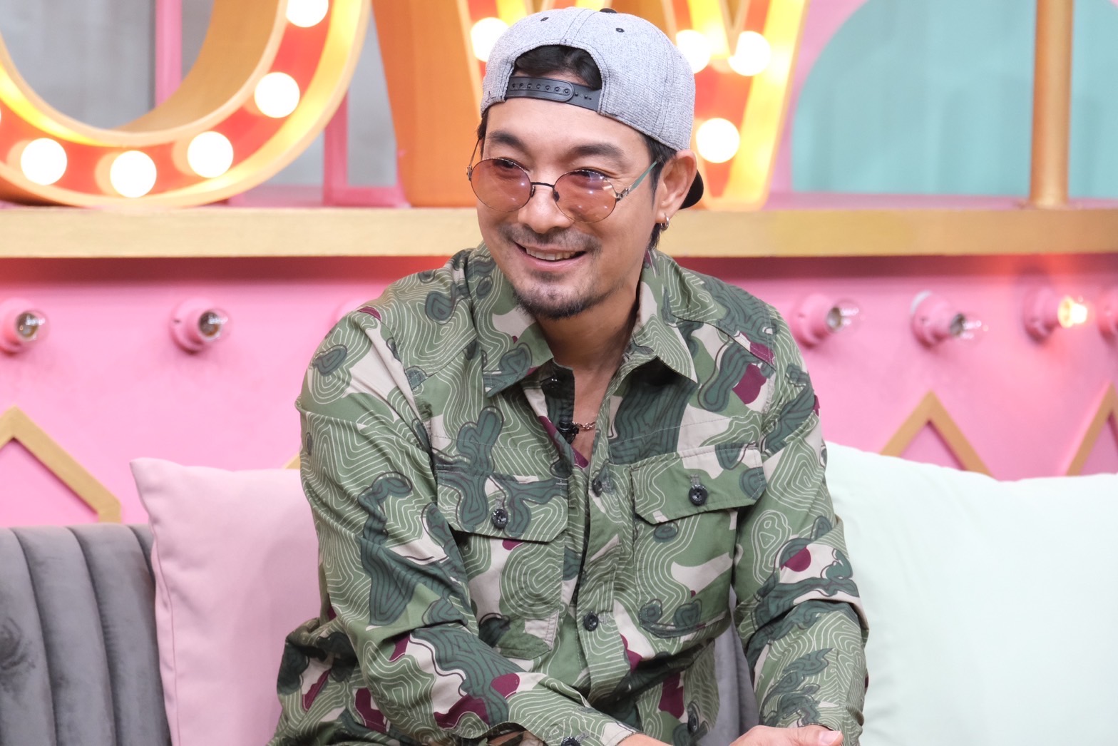 "โอ๊ต วรวุฒิ" เปิดใจครั้งแรก ยุติสถานะ สามี-ภรรยา กับ จีน่า ปิดฉากรักต่างวัย 21 ปี!