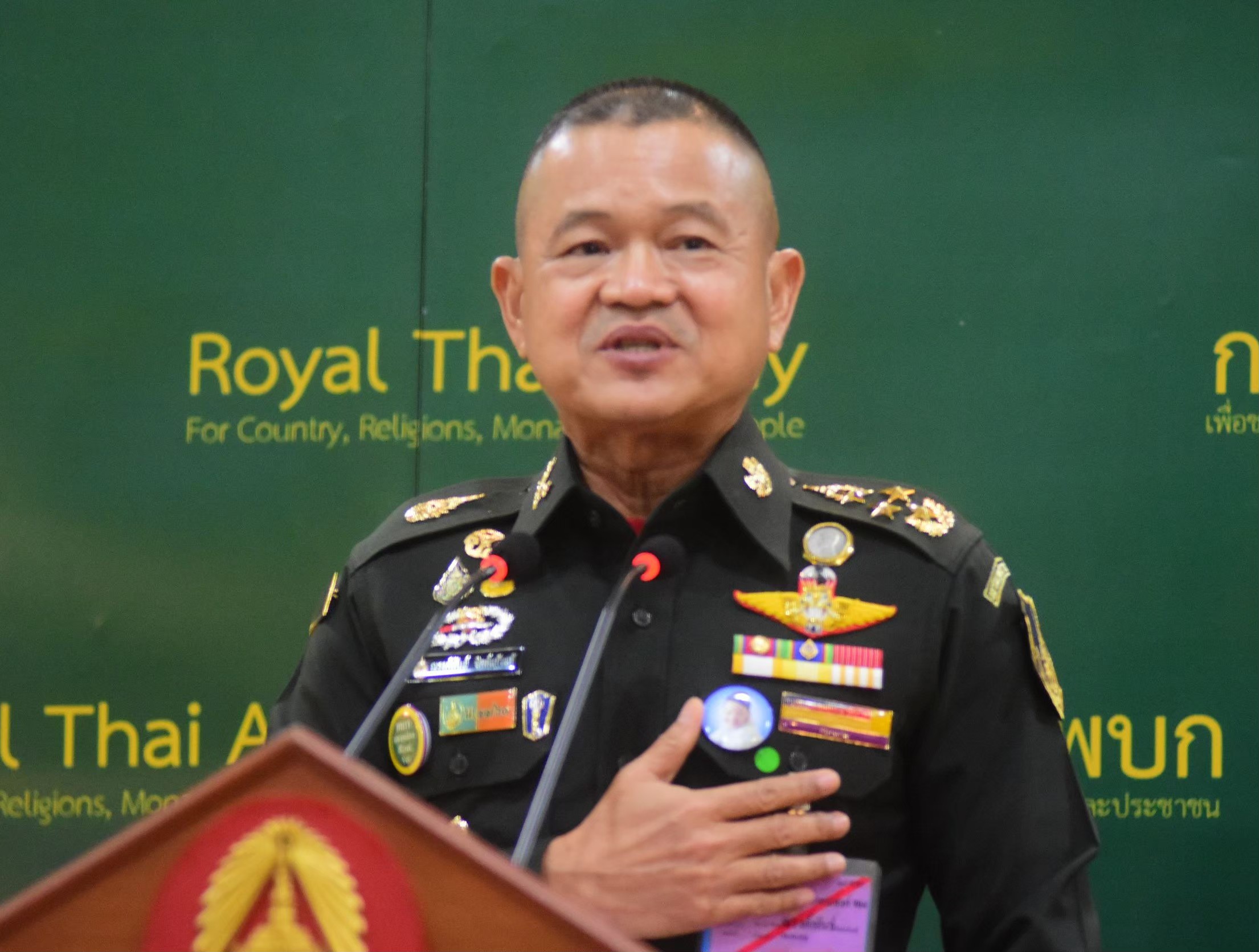 ลุยเอง ! "ผบ.ทบ." ลงพื้นที่ตรวจจุดเสี่ยงน้ำท่วมพรุ่งนี้ ยันทหารพร้อมรับมือสถานการณ์ 