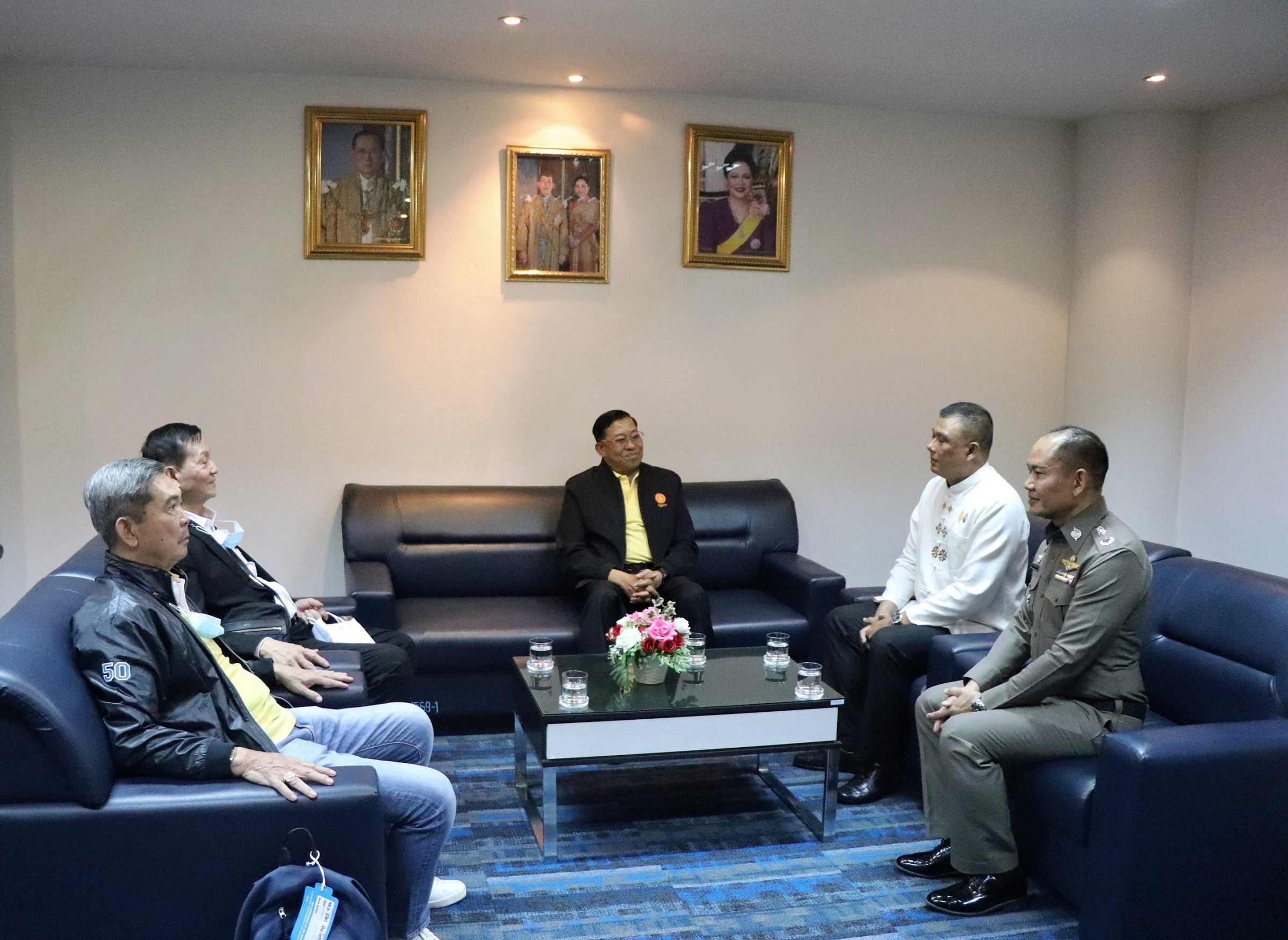 รองผู้ว่าฯแม่ฮ่องสอน ต้อนรับ คณะกมธ.กฎหมายฯ วุฒิสภา เดินทางมาปฏิบัติราชการในพื้นที่