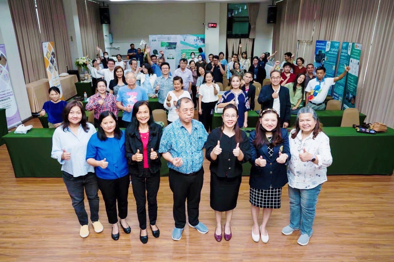 ม.เกษตรฯ ร่วมกับกรมส่งเสริมอุตสาหกรรม  นำผู้ประกอบการ SMEs  พบผู้เชี่ยวชาญ 2 สถาบันวิจัย