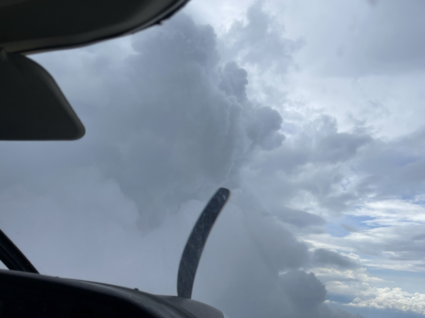 ฝนหลวงฯ เดินหน้าทำฝนเติมน้ำเขื่อน เหตุปริมาณน้ำเขื่อนขนาดใหญ่น้อยกว่า 30%