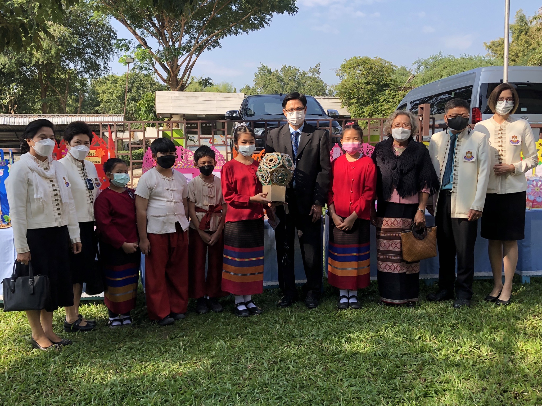 เลขาธิการ กช. เยี่ยมชมการจัดการเรียนการสอน รร. ธีระวัธน์บำเพ็ญในสถานการณ์ Covid 19 ในพื้นที่แม่ริมจังหวัดเชียงใหม่