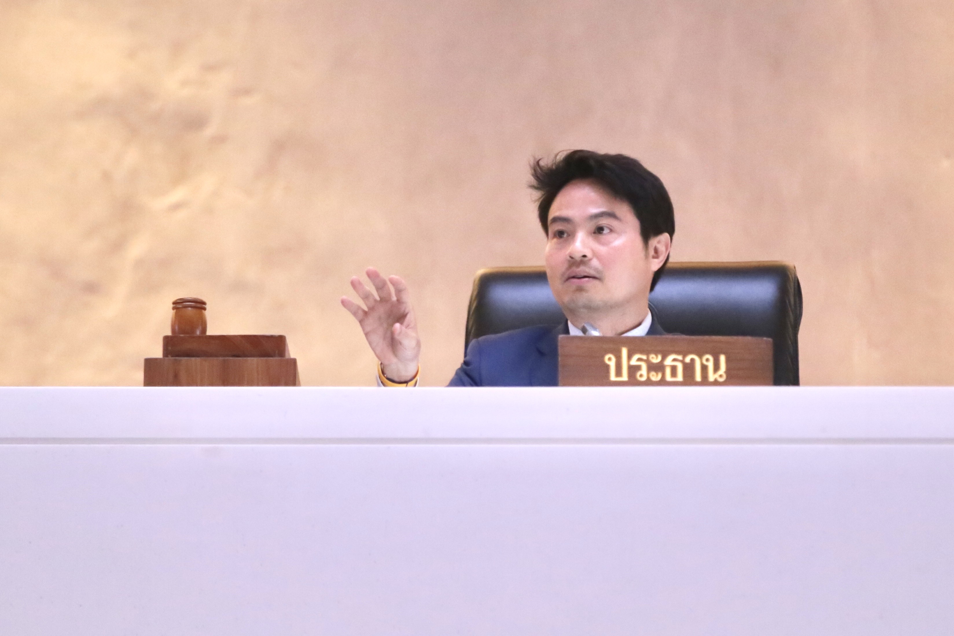 “ภราดร” เทสระบบถ่ายทอดสดประชุมสภา เตรียมพร้อมก่อนเปิด 12 ธ.ค.นี้ 