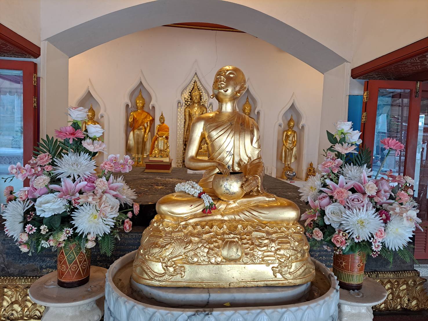 วันนี้เป็น 'วันเพ็ญพุธ' .. 'หมอช้าง' แจกคาถาขอโชคลาภ 'พระอุปคุต'