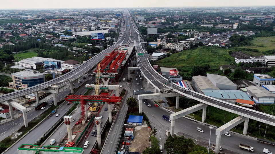 "พิพัฒน์ รมว.คมนาคม" เปิดทดลองใช้ฟรี M82 เชื่อมต่อวงแหวนกาญจนาภิเษกด้านใต้ บรรเทาปัญหาจราจร ลดเวลาเดินทาง