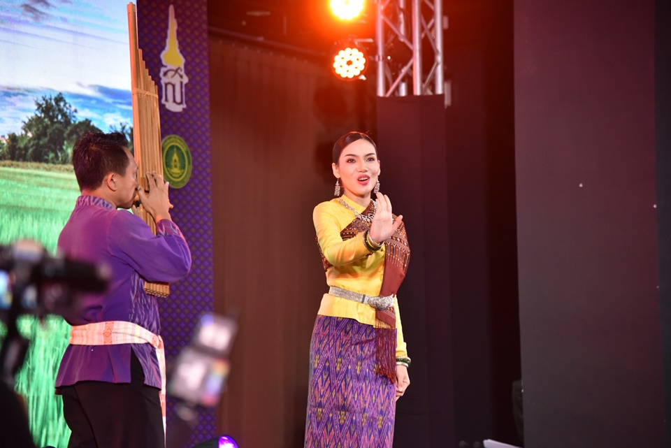 สวธ.จัดประกวดดนตรีและการแสดงหมอลำอีสาน เตรียมผลักดันสู่มรดกโลก