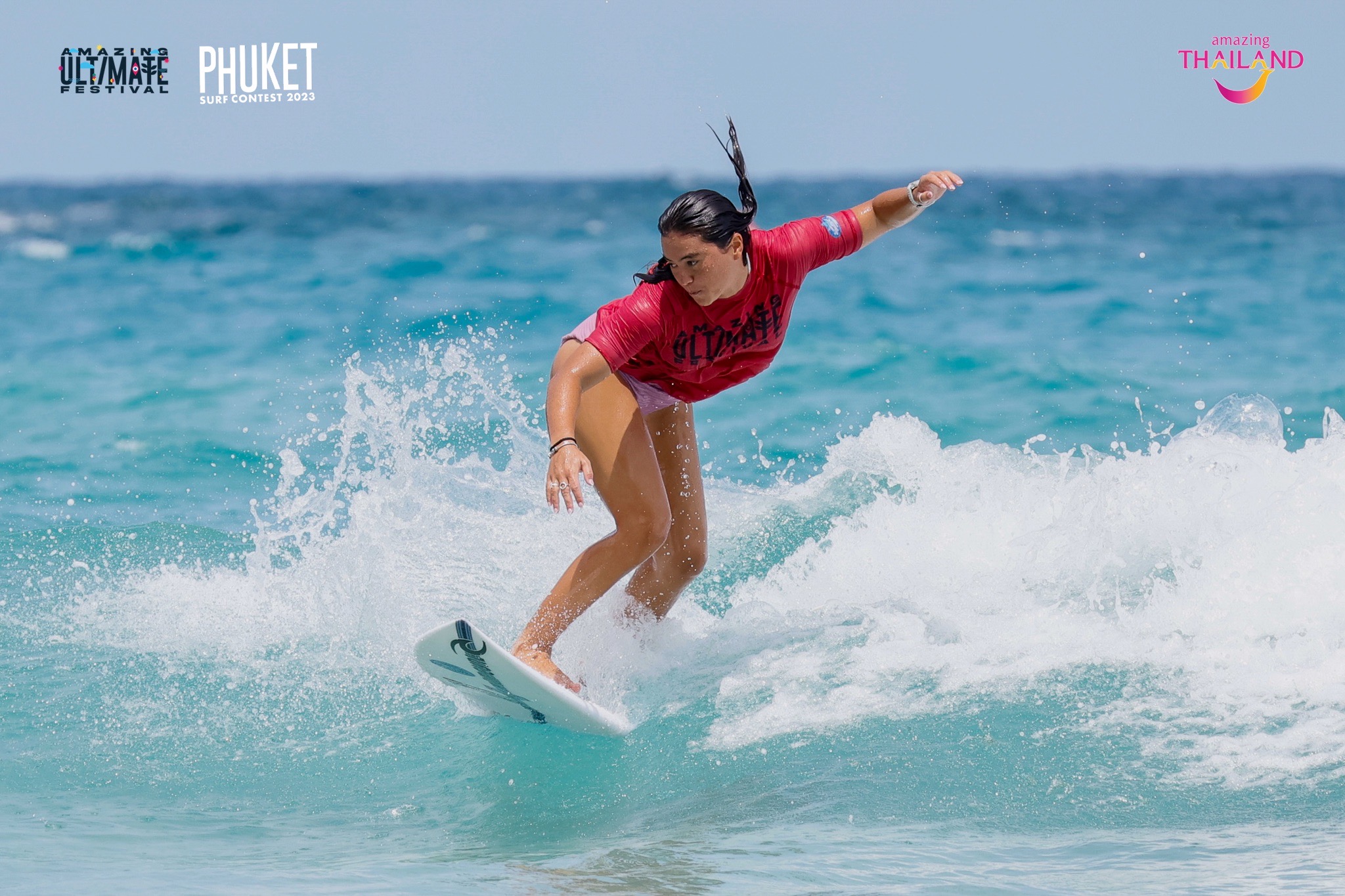 ปิดฉากศึกกระดานโต้คลื่น "Phuket Surf Contest 2023" สาวไทย-หนุ่มอินโดฯ คว้าแชมป์กระดานสั้น