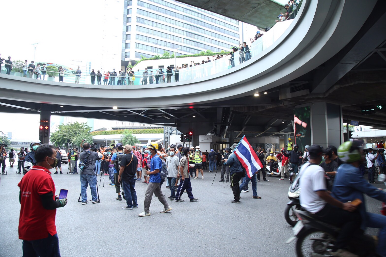 ม็อบ14 พ.ย.ประกาศย้าย ที่ชุมนุม จากอนุสาวรีย์ประชาธิปไตย ไป ปทุมวัน 