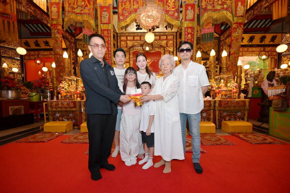 มูลนิธิป่อเต็กตึ๊ง ประกอบพิธีเปิดประตูผี เนื่องในงานประเพณีทิ้งกระจาด ประจำปี 2569 