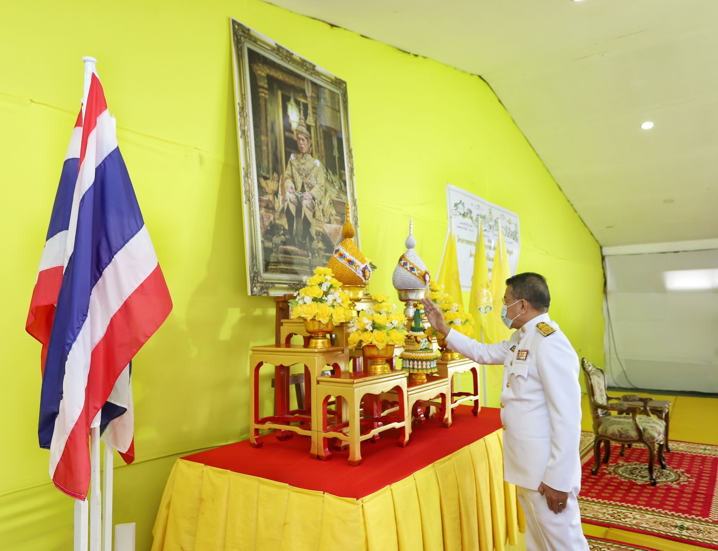 ผู้ว่าฯปทุมธานี เป็นผู้แทนพระองค์ มอบประกาศนียบัตรผู้เข้ารับการฝึกอบรมโครงการพระราชทาน "โคกหนอง นา แห่งน้ำใจและความหวัง"  ที่เรือนจำปทุมธานี 