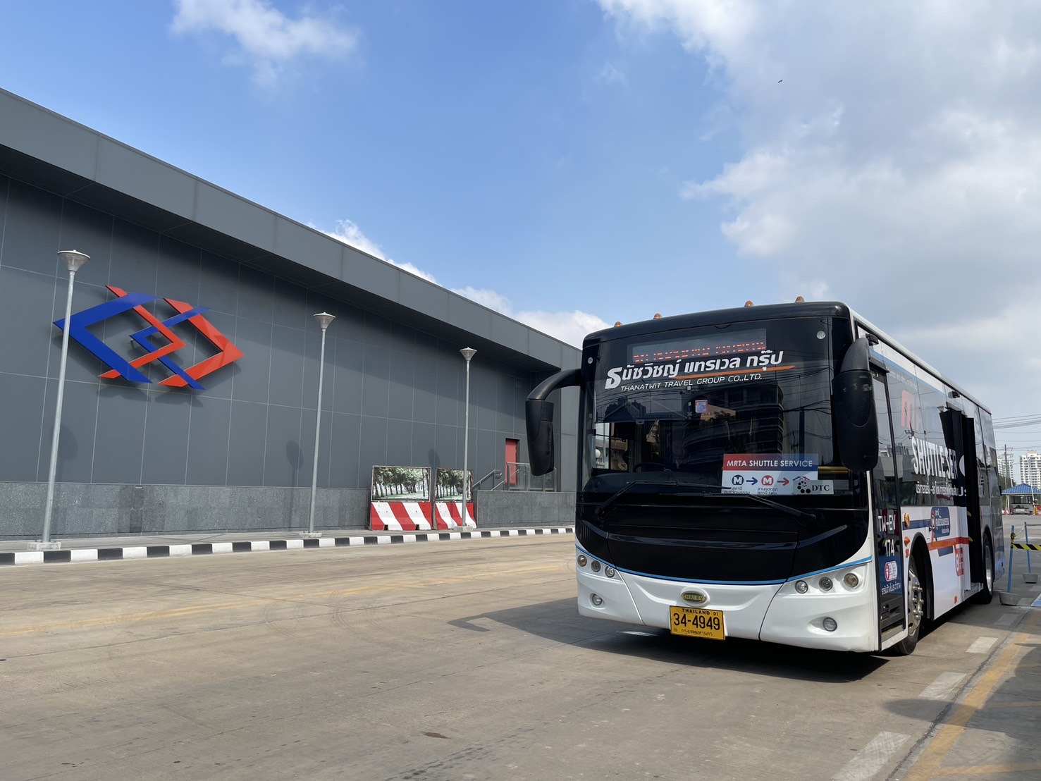 รฟม. ชวนนั่งรถมินิบัสไฟฟ้าฟรี! เส้นทางสถานี รฟม. – MRT ศูนย์วัฒนธรรมฯ ตั้งแต่วันนี้เป็นต้นไป 