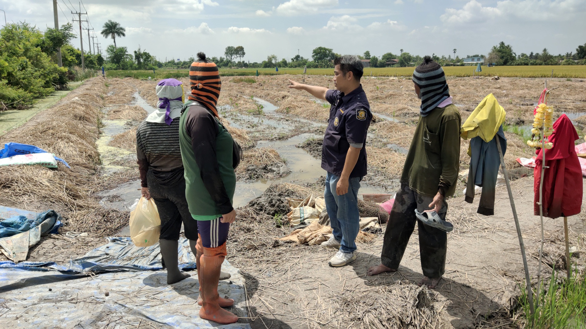สุพรรณบุรี ลุงวัย 65 ปี รับจ้างงมแห้ว เป็นลมจมน้ำดับอนาถ