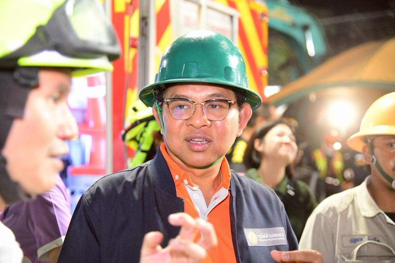  ผู้ว่าการ MEA ลงพื้นที่ติดตามเหตุแผ่นดินไหวส่งผลอาคารทรุด บริเวณจตุจักร พร้อมสนับสนุนระบบไฟฟ้าฉุกเฉิน