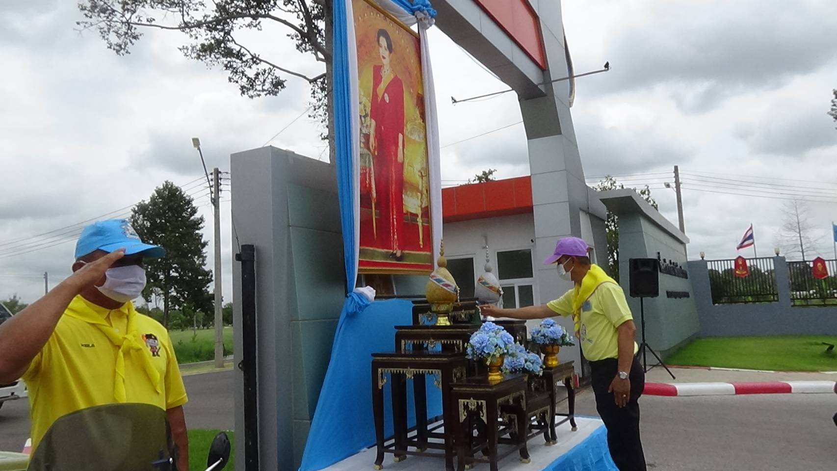 มทบ.27 - Army delivery จัดส่งเครื่องอุปโภคถึงมือผู้ยากไร้ เฉลิมพระเกียรติวันพระชนมพรรษา สมเด็จพระบรมราชชนนีพันปีหลวง  