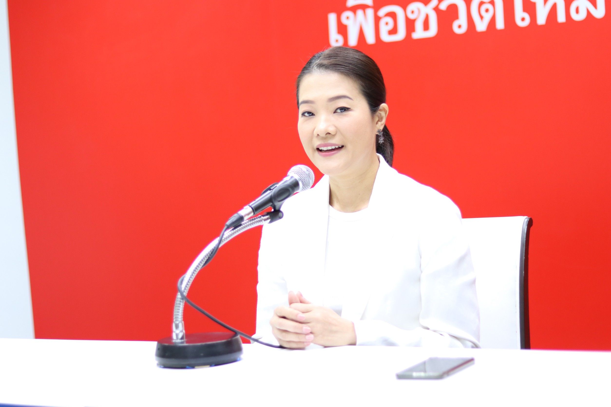 "พรรคเพื่อไทย" ออกแถลงการณ์ "บทพิสูจน์นายกรัฐมนตรี 8 ปี กับการปฏิรูปการเมืองไทย" 