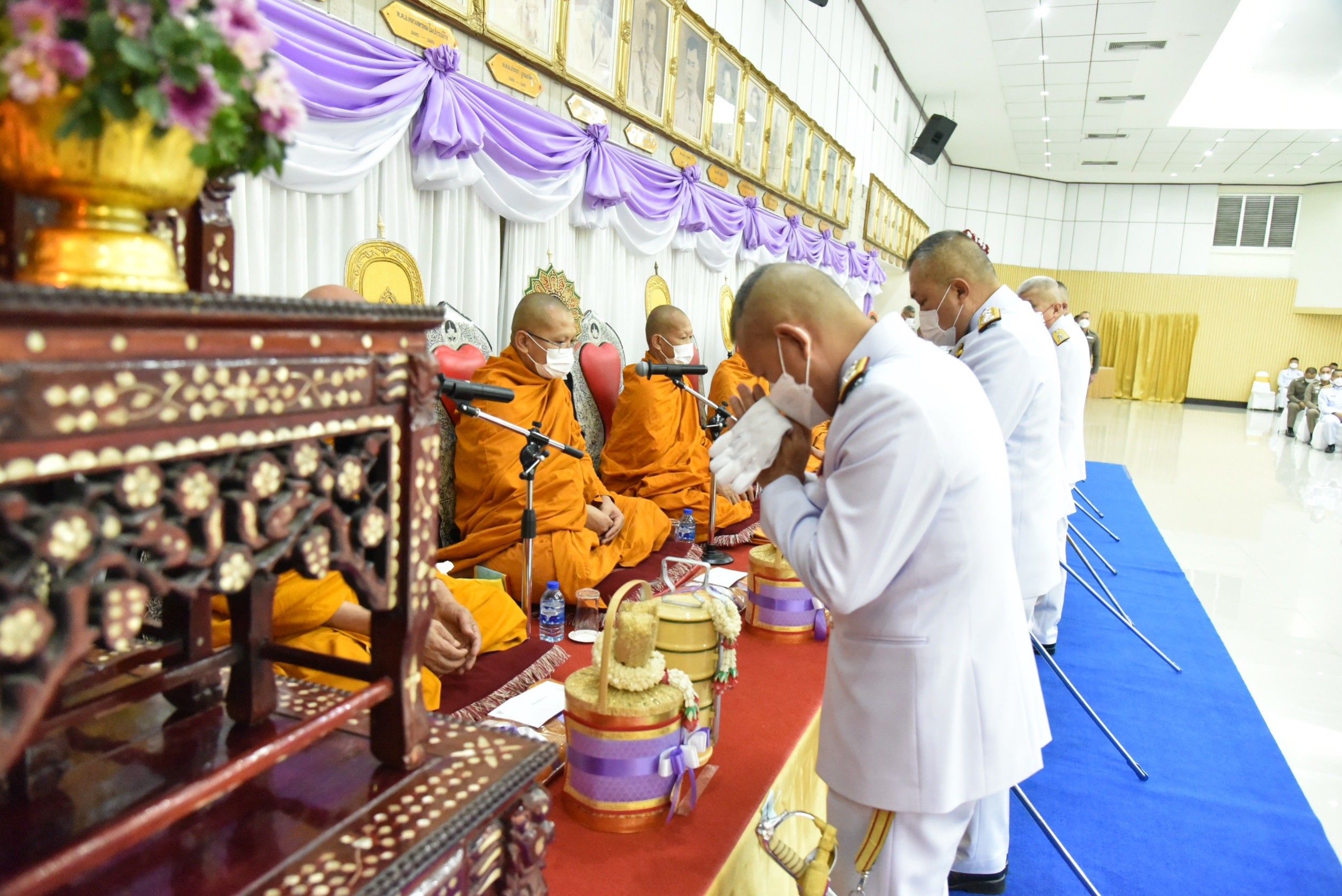 ผบช.ภ.7 ทำบุญตักบาตรถวายพระราชกุศล เฉลิมพระเกียรติสมเด็จพระนางเจ้าสุทิดา พัชรสุธาพิมลลักษณ พระบรมราชินี
