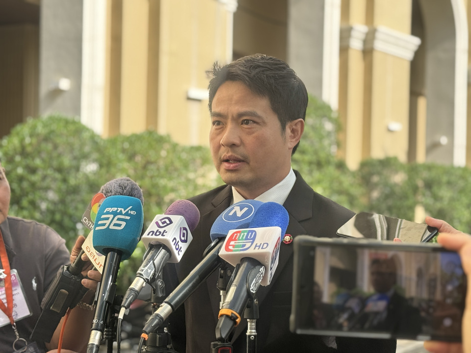 “ภราดร” รับสถานการณ์น้ำน่าห่วง เร่งระบายน้ำลงทุ่ง 2 ฝั่ง หวั่นเขื่อนภูมิพลเต็มความจุ สกัดเข้า กทม.