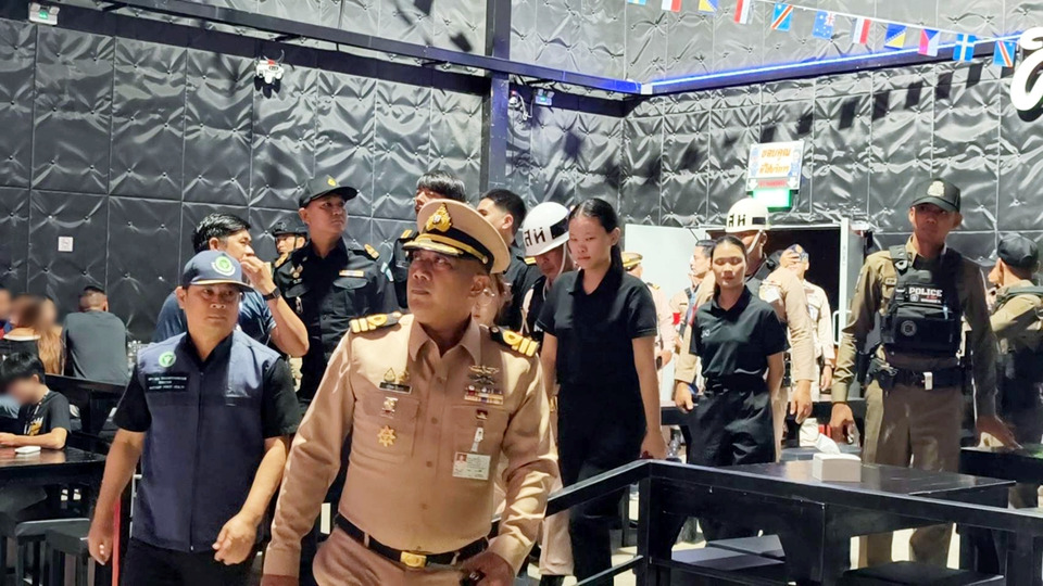 ฝ่ายปกครองสัตหีบคุมเข้มสถานบันเทิง ตรวจถังดับเพลิง-ทางหนีไฟ ป้องกันเหตุซ้ำรอย