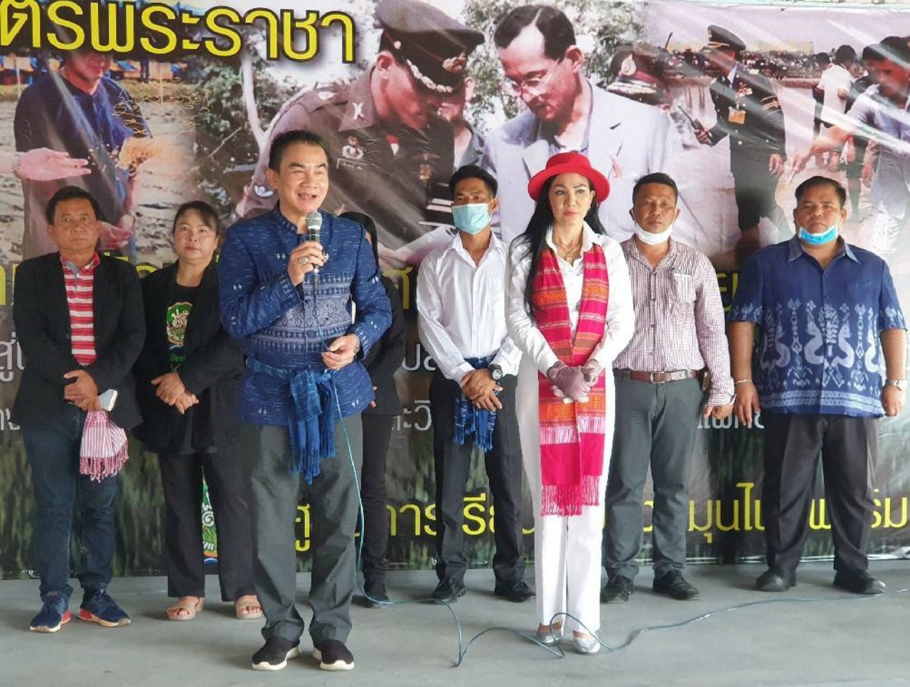 “เกษตรกรอีสานล้านนา” ผันเปลี่ยนเป็นหมู่บ้านวิสาหกิจชุมชนท้องถิ่นไทย ขับเคลื่อนปรัชญาเศรษฐกิจพอเพียง 