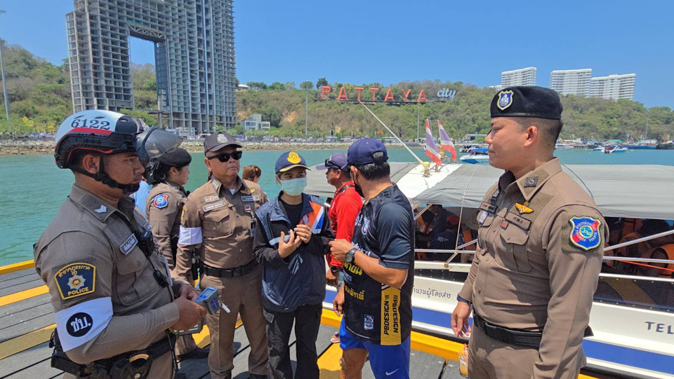 พัทยาคุมเข้ม! ลุยตรวจแอลกอฮอล์คนขับเรือรับสงกรานต์ แหลมบาลีฮาย สกัดอุบัติเหตุทางน้ำ