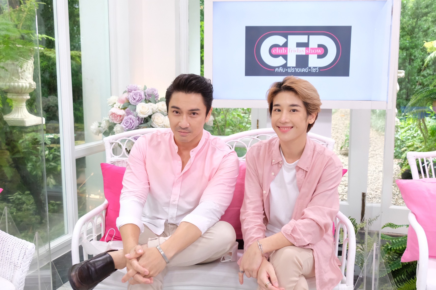 เอ พศิน ควงอดีตภรรยา แตงกวา จิราพร เคลียร์ใจแบบหมดเปลือก ถึงจะเลิกกันไปแล้ว แต่ที่กลับมาอยู่กันใหม่เพราะเลิกทำหน้าที่พ่อกับแม่ไม่ได้