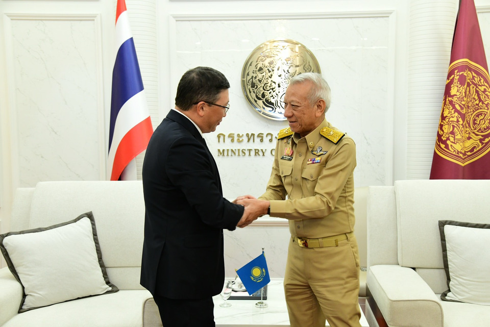 เปิดประตูคมนาคมไทยสู่เอเชียกลาง “พิพัฒน์“ หารือทูตคาซัคสถาน ยกระดับโลจิสติกส์–การบิน–การค้า สร้างโอกาสใหม่ให้ผปก.-คนไทย