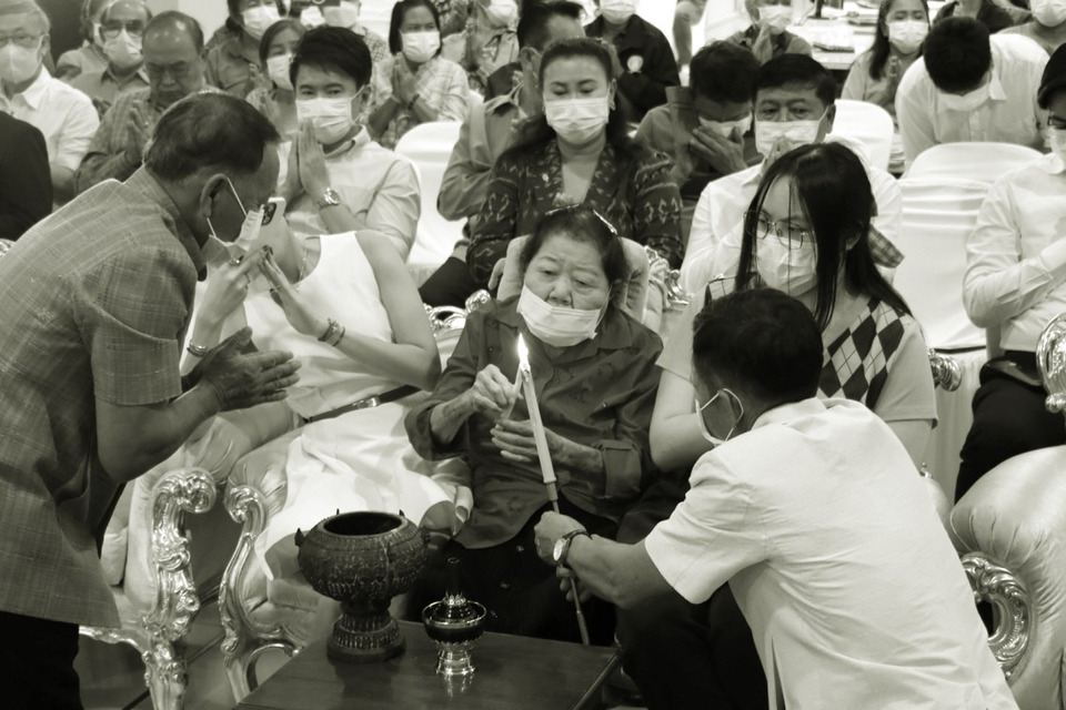 สุดอาลัย “เจ๊เกียว” ตำนานเจ้าแม่รถทัวร์เมืองไทย เสียชีวิตอย่างสงบในวัย 88 ปี