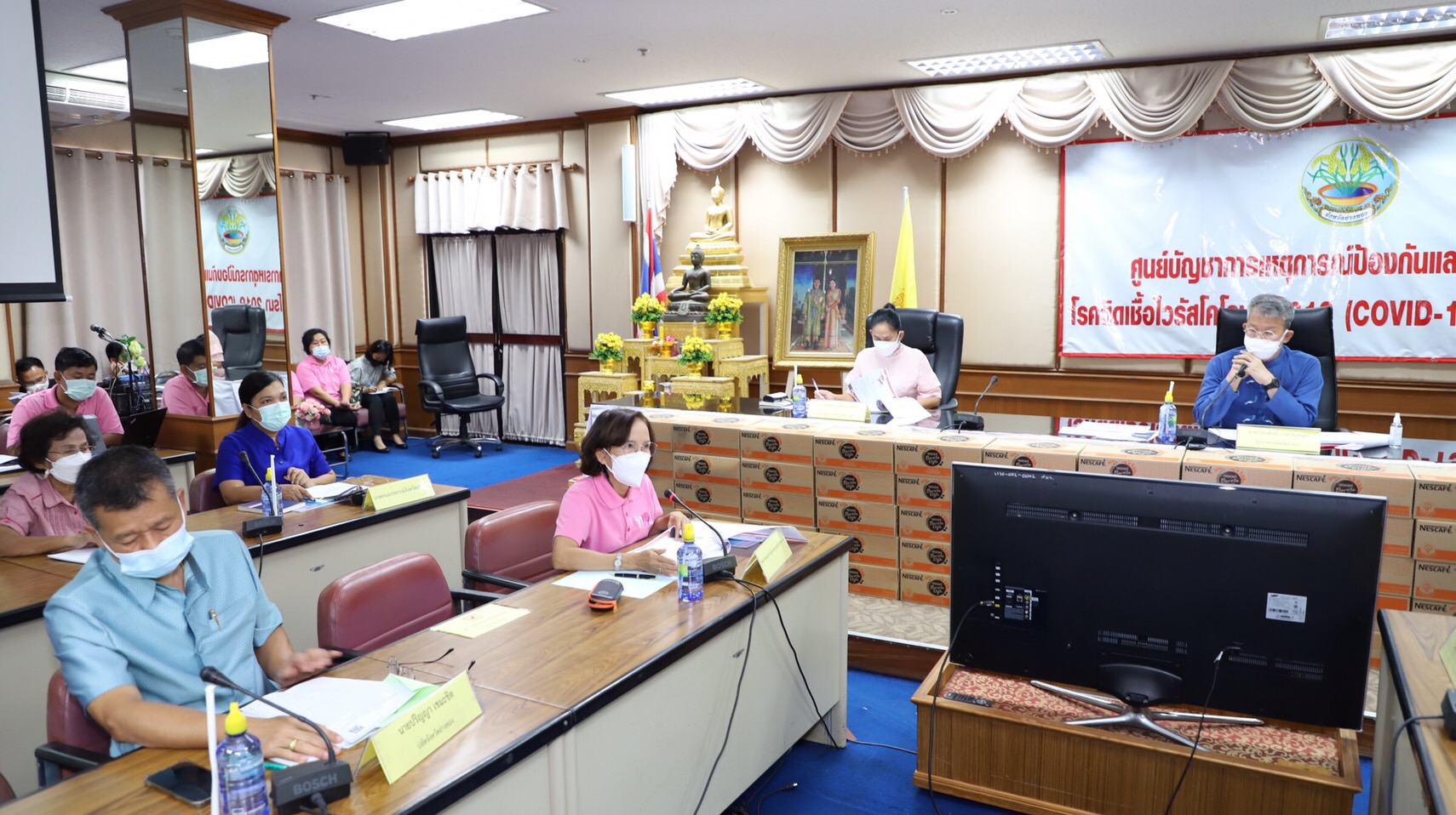 พม.อ่างทอง ประชุมมอบนโยบายการขับเคลื่อนโครงการบูรณาการเพื่อพัฒนาคุณภาพชีวิตกลุ่มเปราะบางรายครัวเรือน ประจำปีงบประมาณ 65  