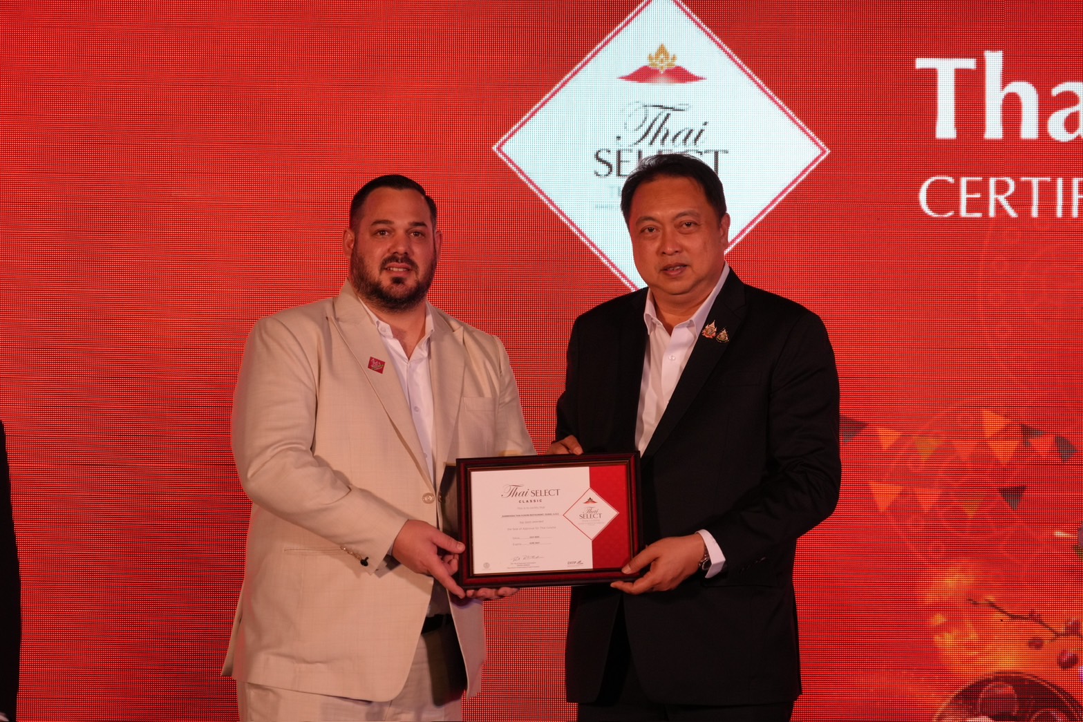คึกคัก “สุชาติ” เปิดงาน Thai SELECT Festival 2024 in Dubai การันตี ร้านอาหารไทย คนดูไบชื่นชอบ 