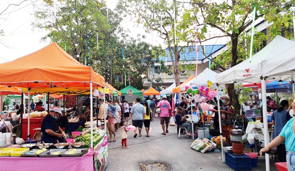 เปิดตลาดนัดสินค้าริมคลองดำเนินฯ "แลนด์ ออฟ บ้านแพ้ว" ส่งเสริมเศรษฐกิจ-หนุนท่องเที่ยว  