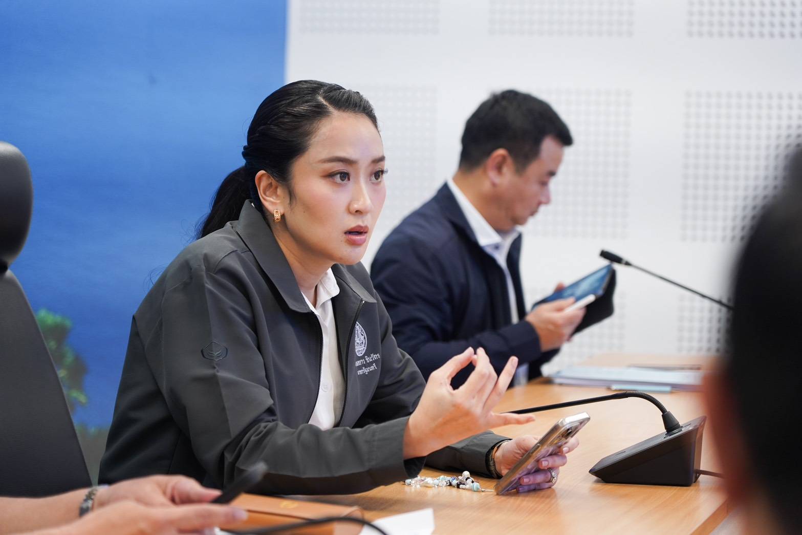 "นายกฯ"  สั่งทุกฝ่ายระดมความช่วยเหลือ บินด่วนกลับกรุงเทพฯ เรียกประชุมทุกหน่วยงานเย็นนี้